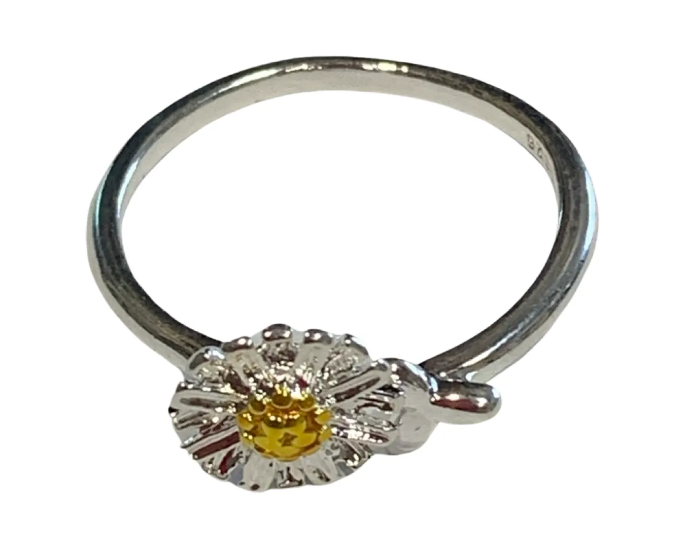 Daisy Bee Ring