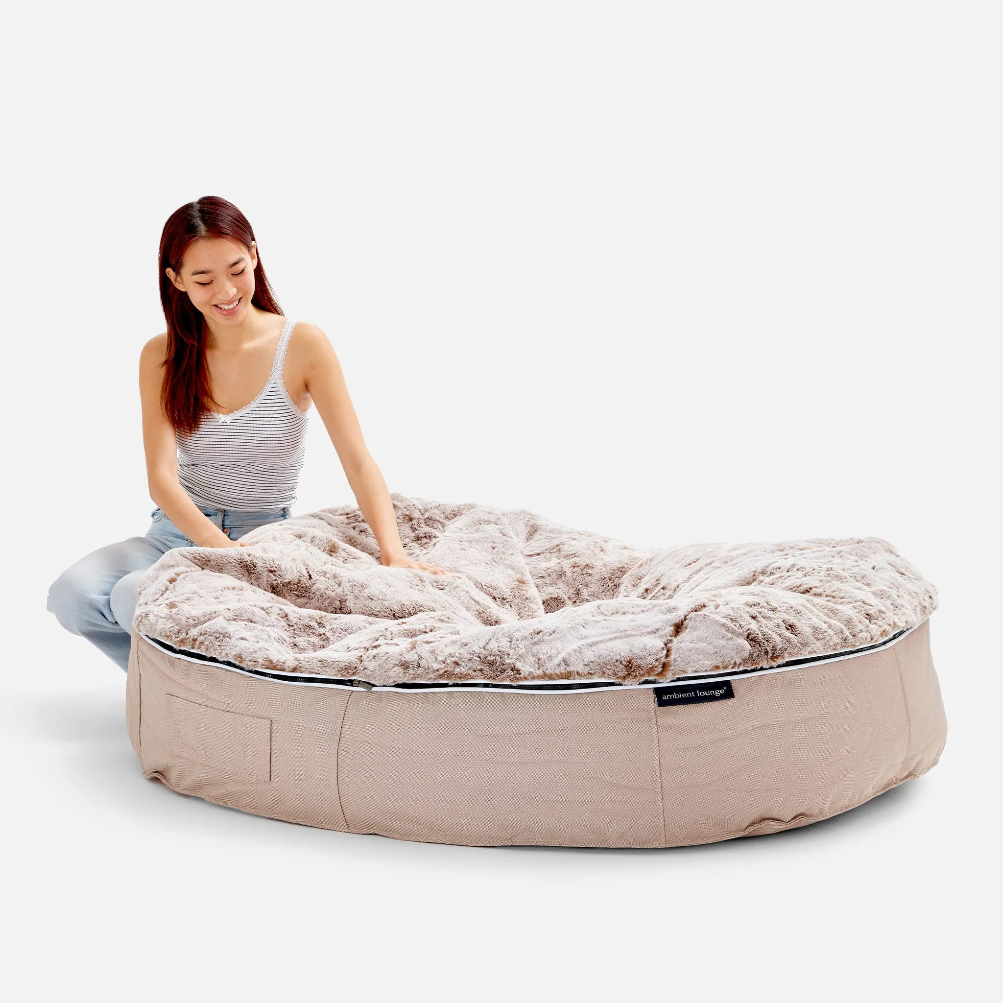 XXL Luxury Dog Bed - Interior/Outdoor