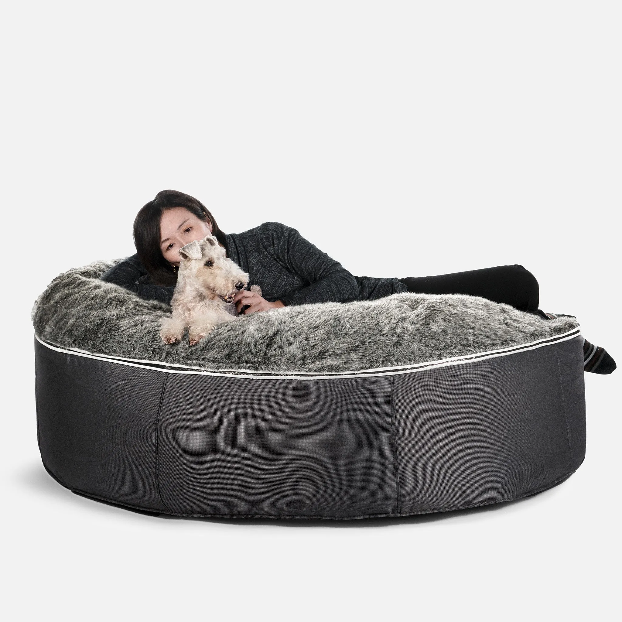 XXL Luxury Dog Bed - Interior/Outdoor